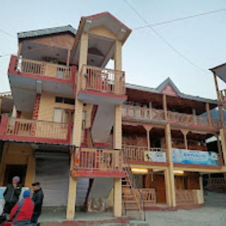 Отель Renu Paradise , Ayodhya Экстерьер фото